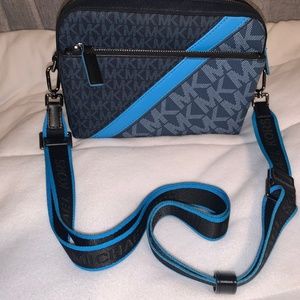 Michael Kors Crossbody Bag